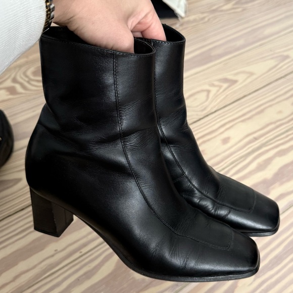 Banana Republic Black Italian Leather Ankle Boots-  Lucca Boots - Picture 5 of 15